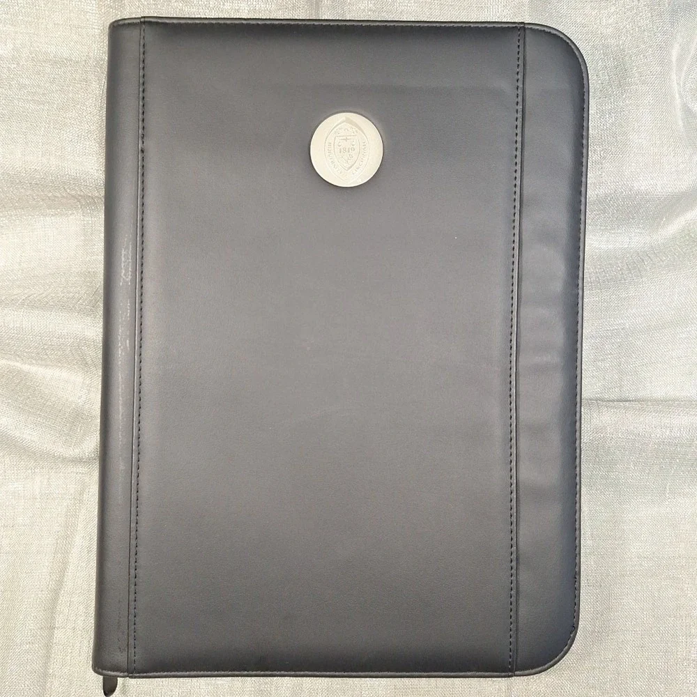 University of Cincinnati Black Portfolio Zip 10 x 13.5